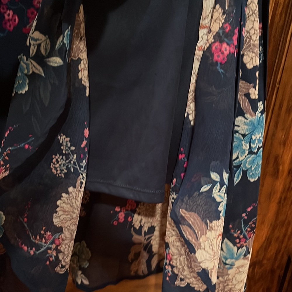 Off The Shoulder Floral Dress - Picture 9 of 10